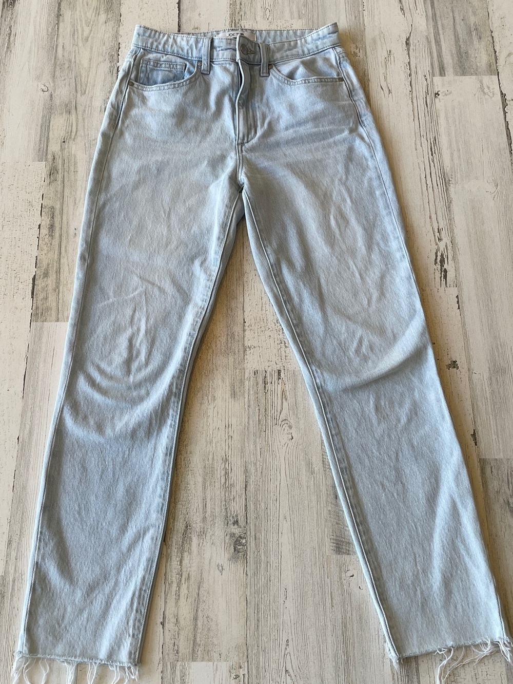 Joe’s Jeans Women's Light Blue Wash Straight-Leg Raw Hem SZ 27